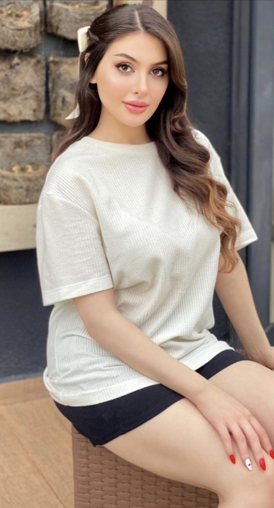 Fiza Escorts (5)